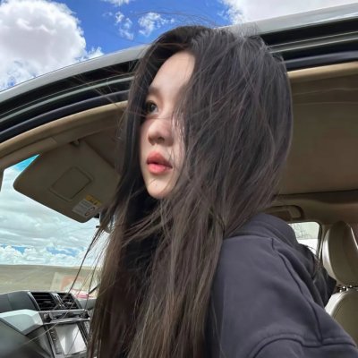 花落水流红